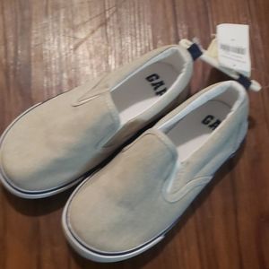 Gap sneakers
